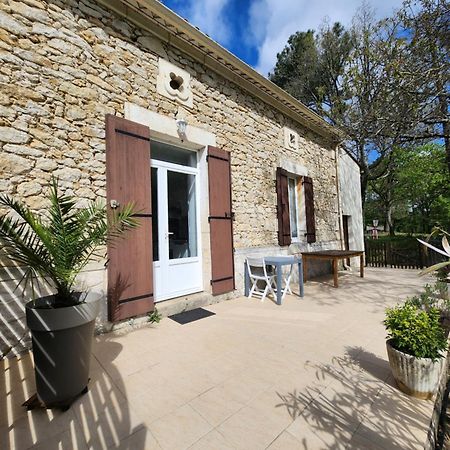 Gite Les Longeres Montazeau Экстерьер фото