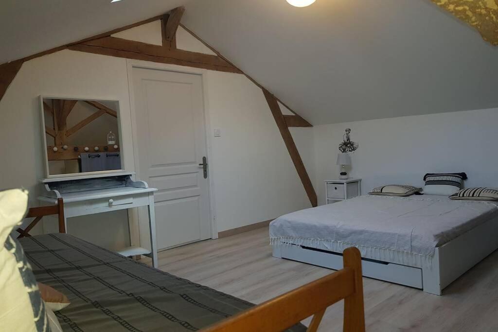 Gite Les Longeres Montazeau Экстерьер фото